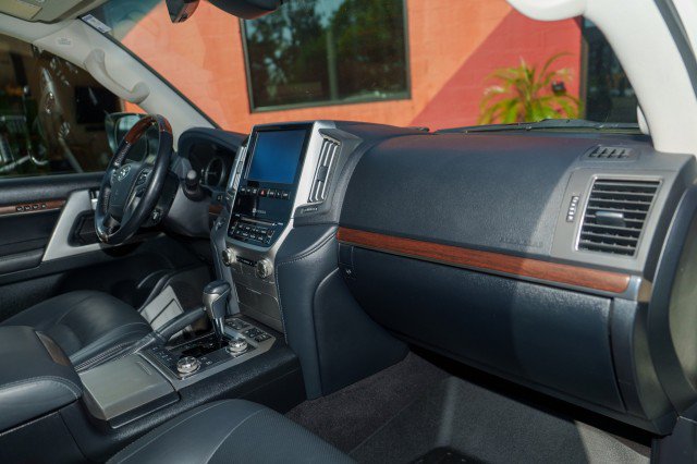 Used 2020 Toyota Land Cruiser AWD/4WD image 24