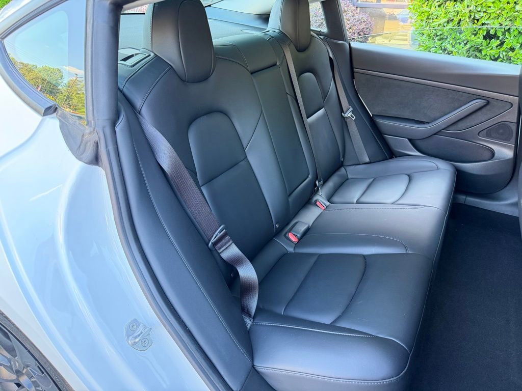 Used 2021 Tesla Model 3 Standard Range Plus image 38