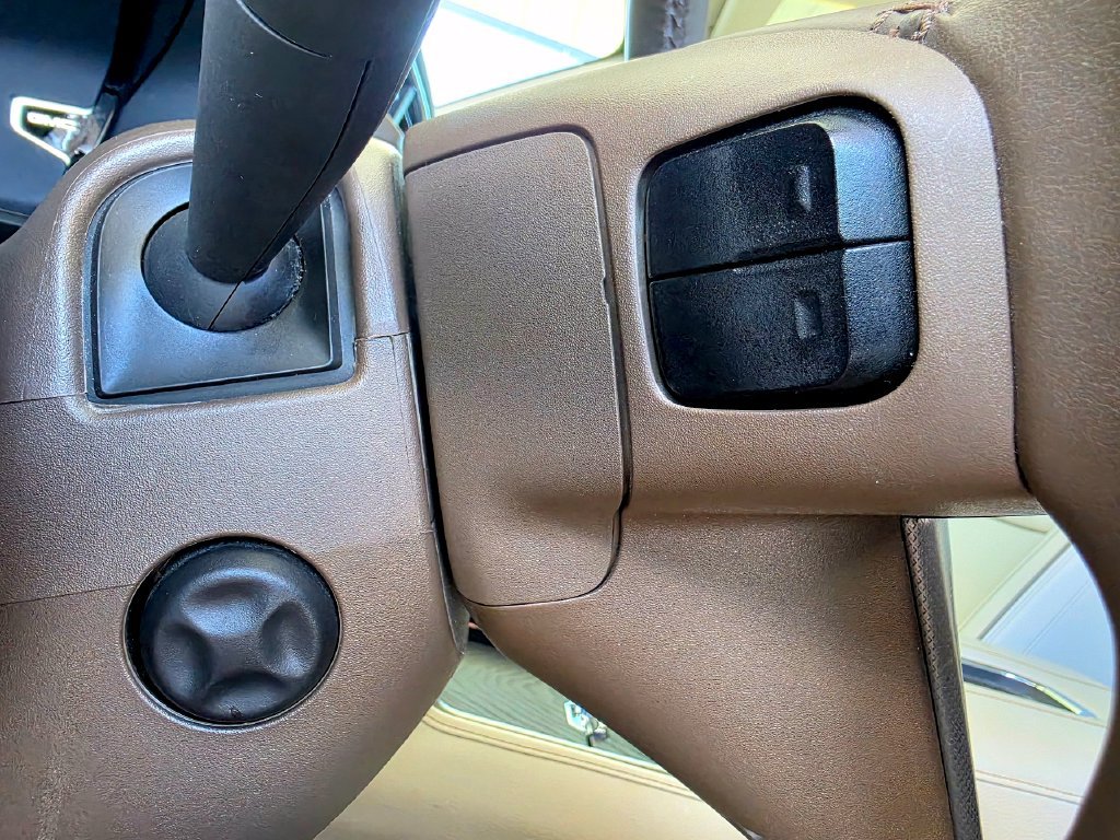 Used 2024 GMC Yukon XL Denali AWD/4WD image 28