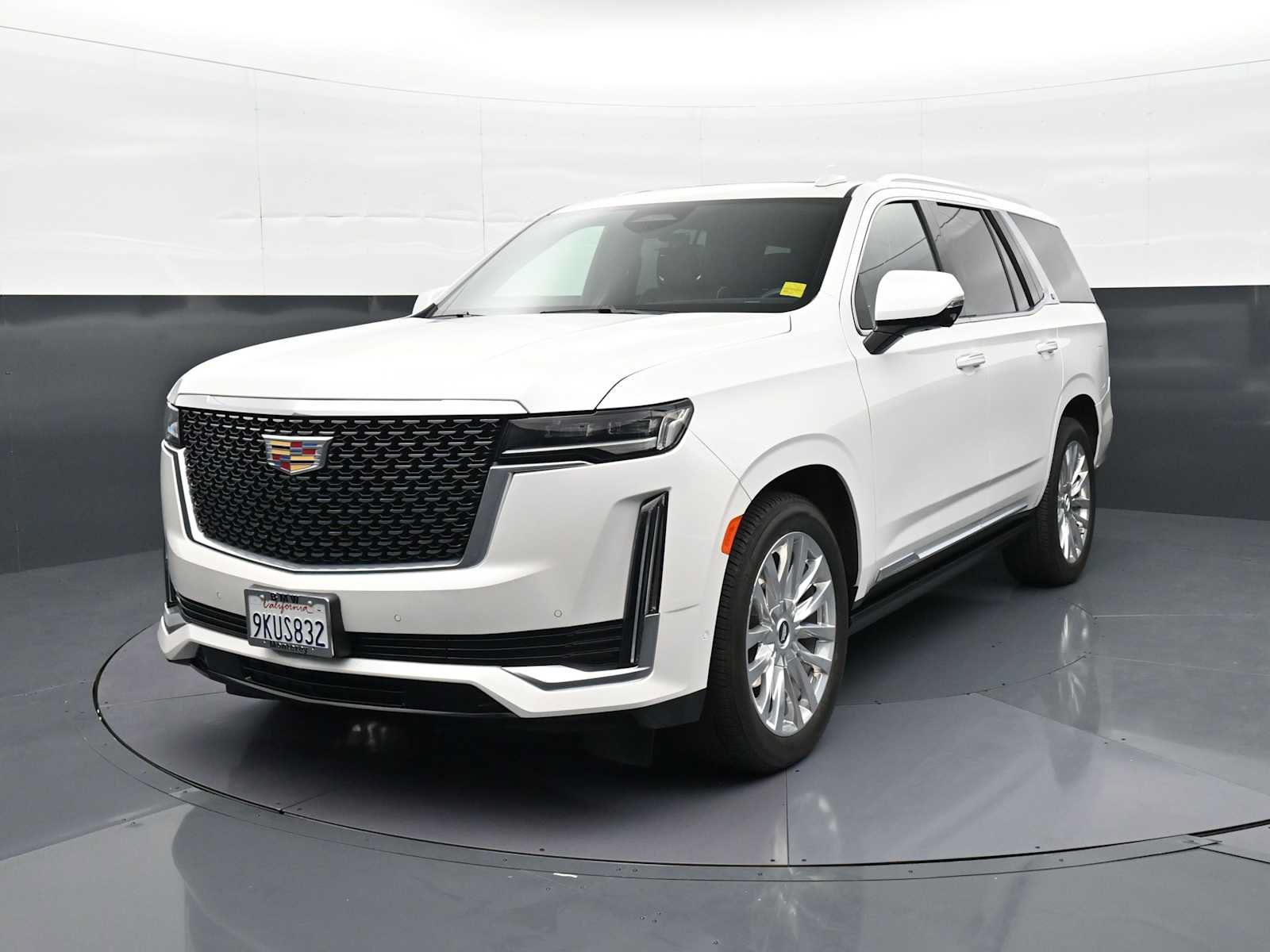 Used 2024 Cadillac Escalade Premium Luxury w/ Performance Package AWD/4WD image 1