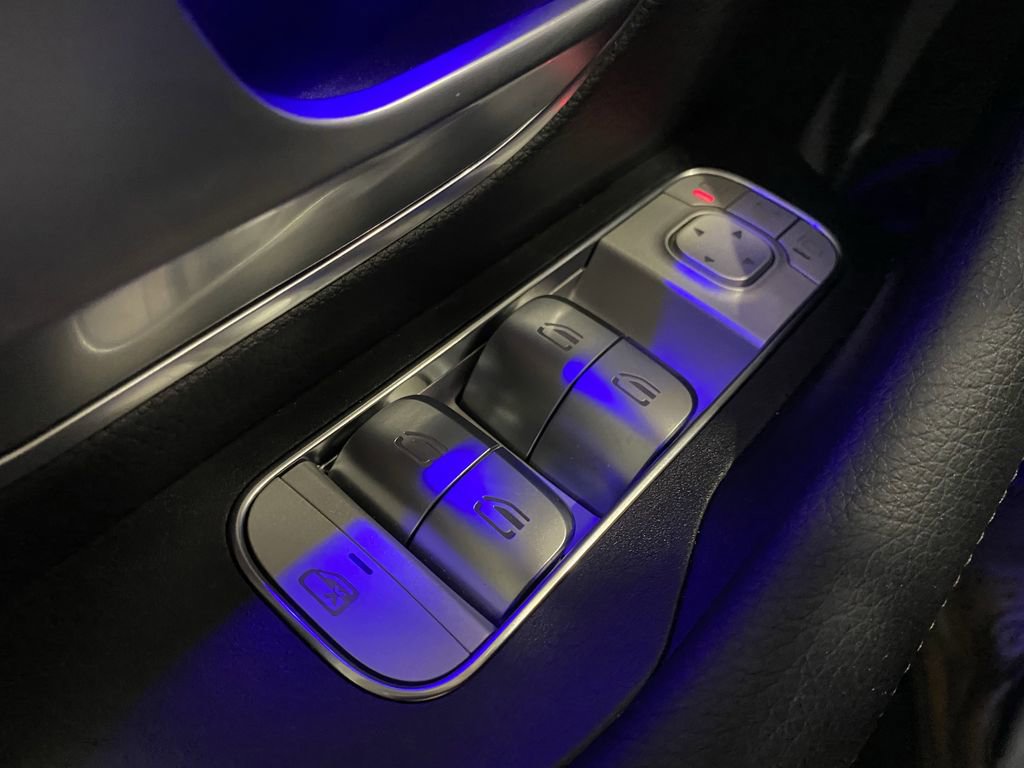 New 2026 Mercedes-Benz GLS 450 4MATIC image 9
