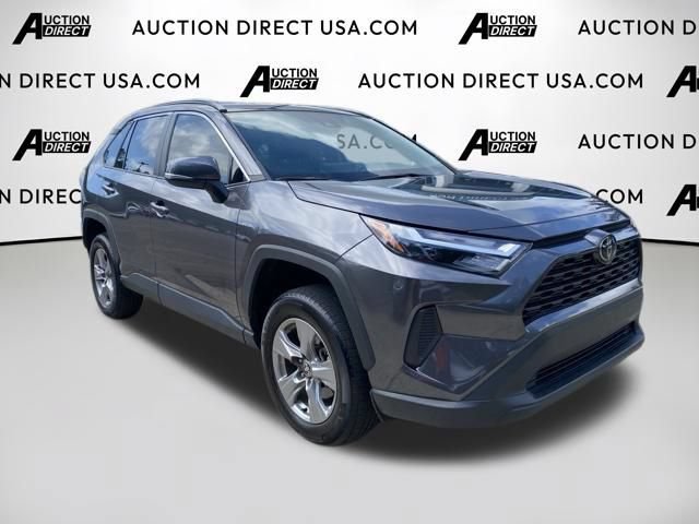 Used 2024 Toyota RAV4 XLE AWD/4WD image 26