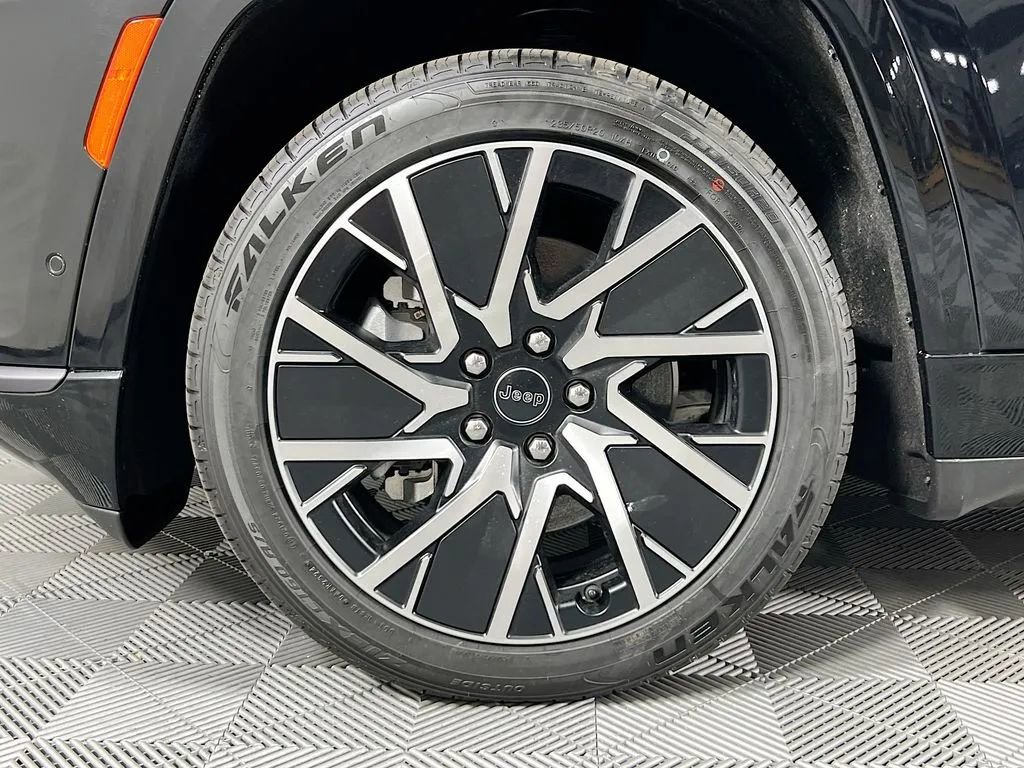 Used 2025 Jeep Wagoneer S Limited image 33