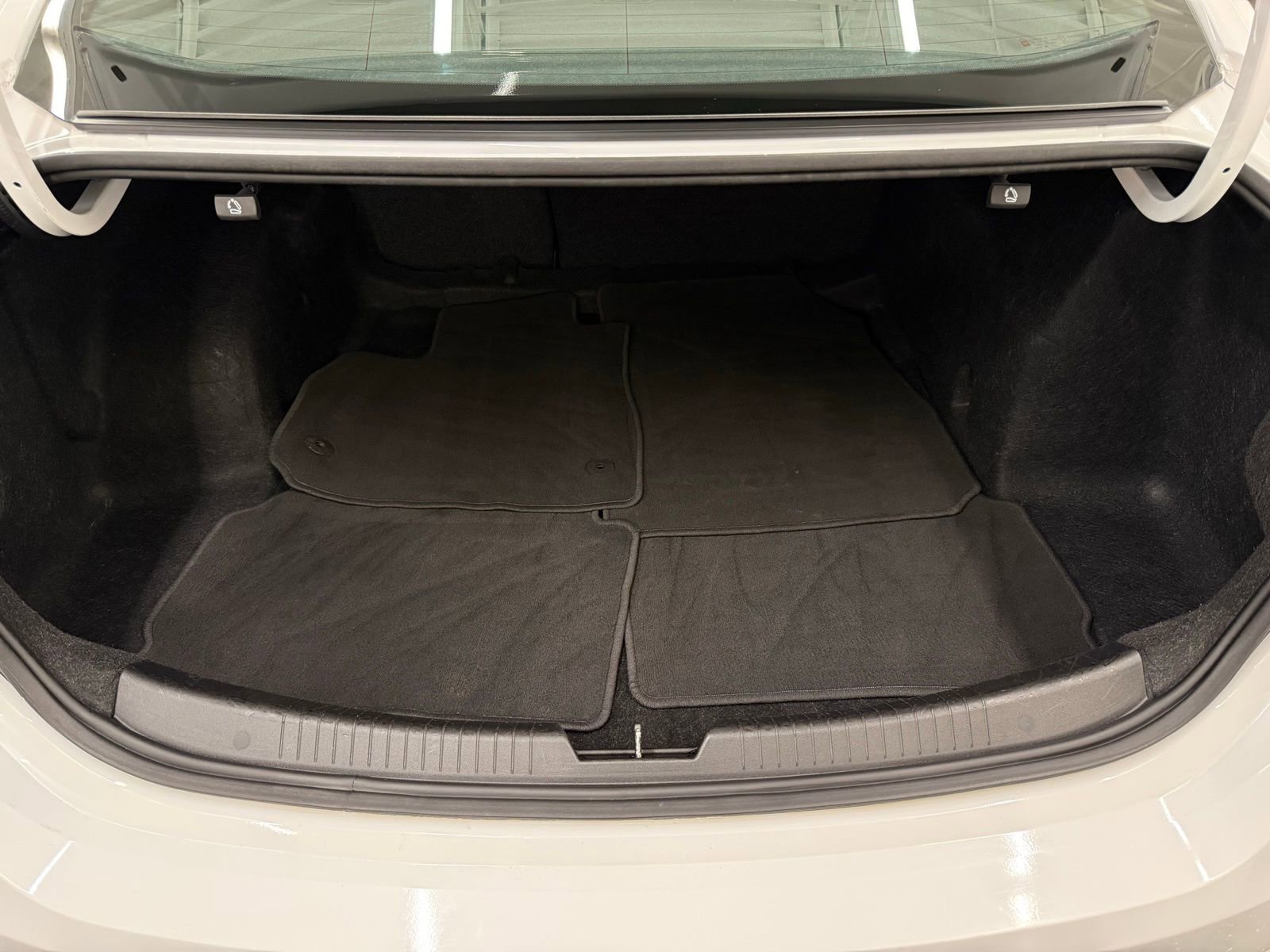 Used 2020 Chevrolet Malibu LT image 5