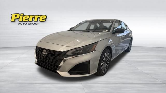 Used 2025 Nissan Altima 2.5 SV