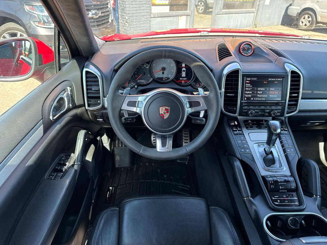 Used 2013 Porsche Cayenne GTS AWD/4WD image 22
