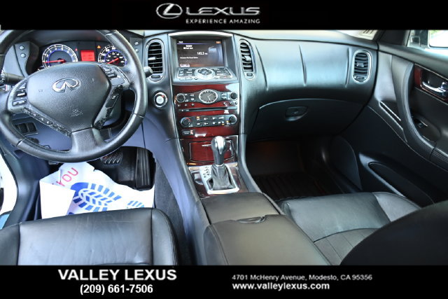 Used 2010 INFINITI EX35 Journey RWD image 18