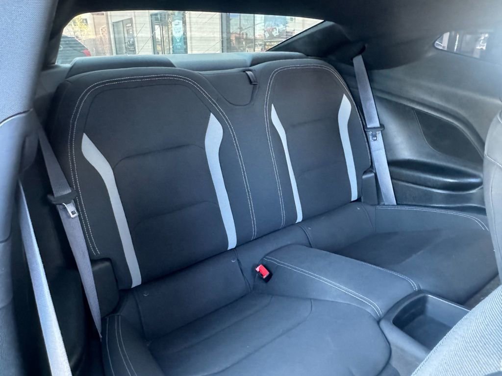 Used 2017 Chevrolet Camaro LT w/ Technology Package image 27