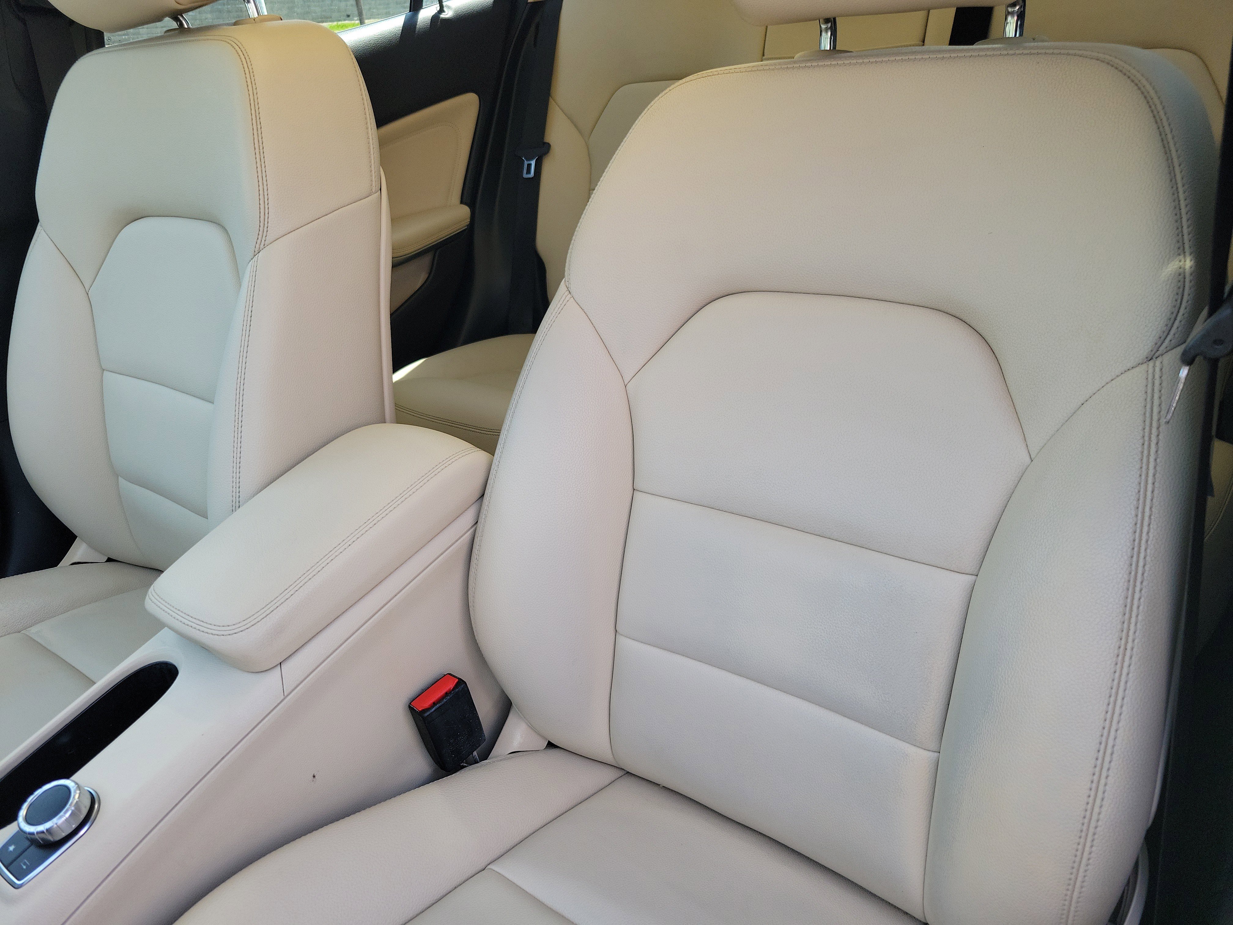 Used 2019 Mercedes-Benz GLA 250 4MATIC image 6