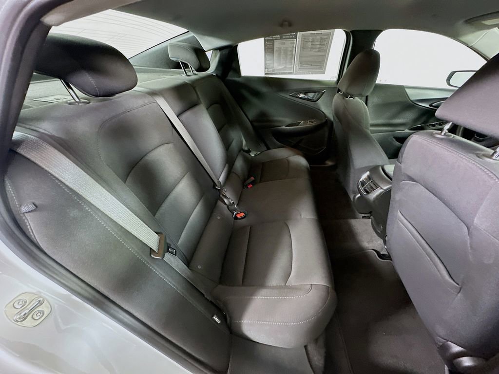 Used 2024 Chevrolet Malibu LT image 11