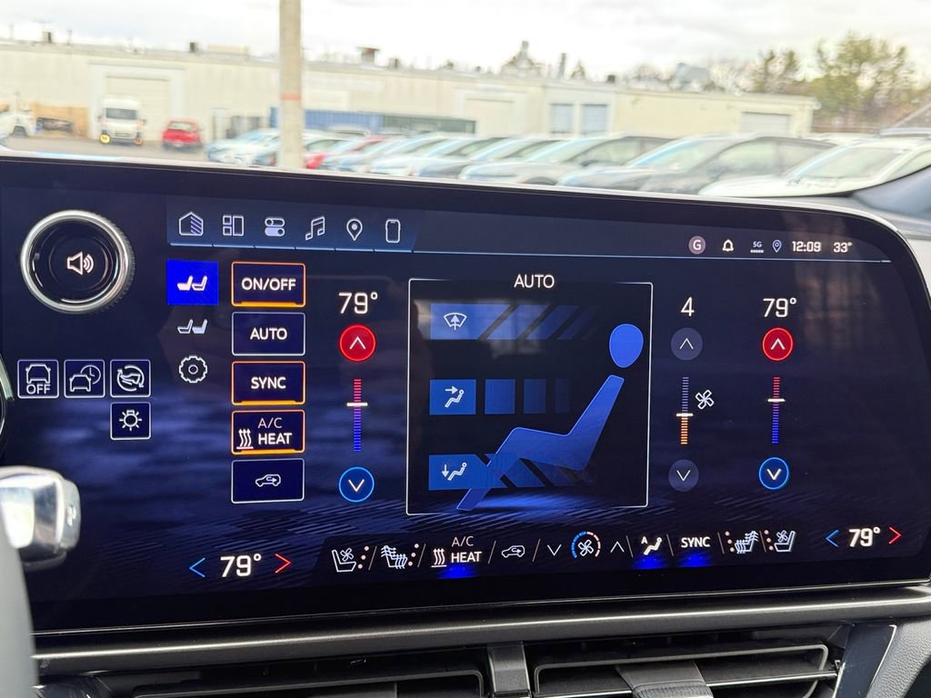 New 2026 Chevrolet Equinox EV RS image 17