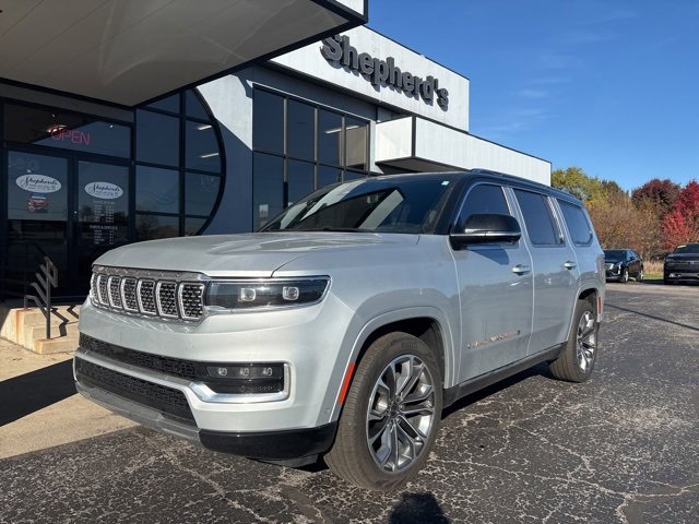 Used 2024 Jeep Grand Wagoneer Series III w/ Rear Seat Video Group 1 image 2