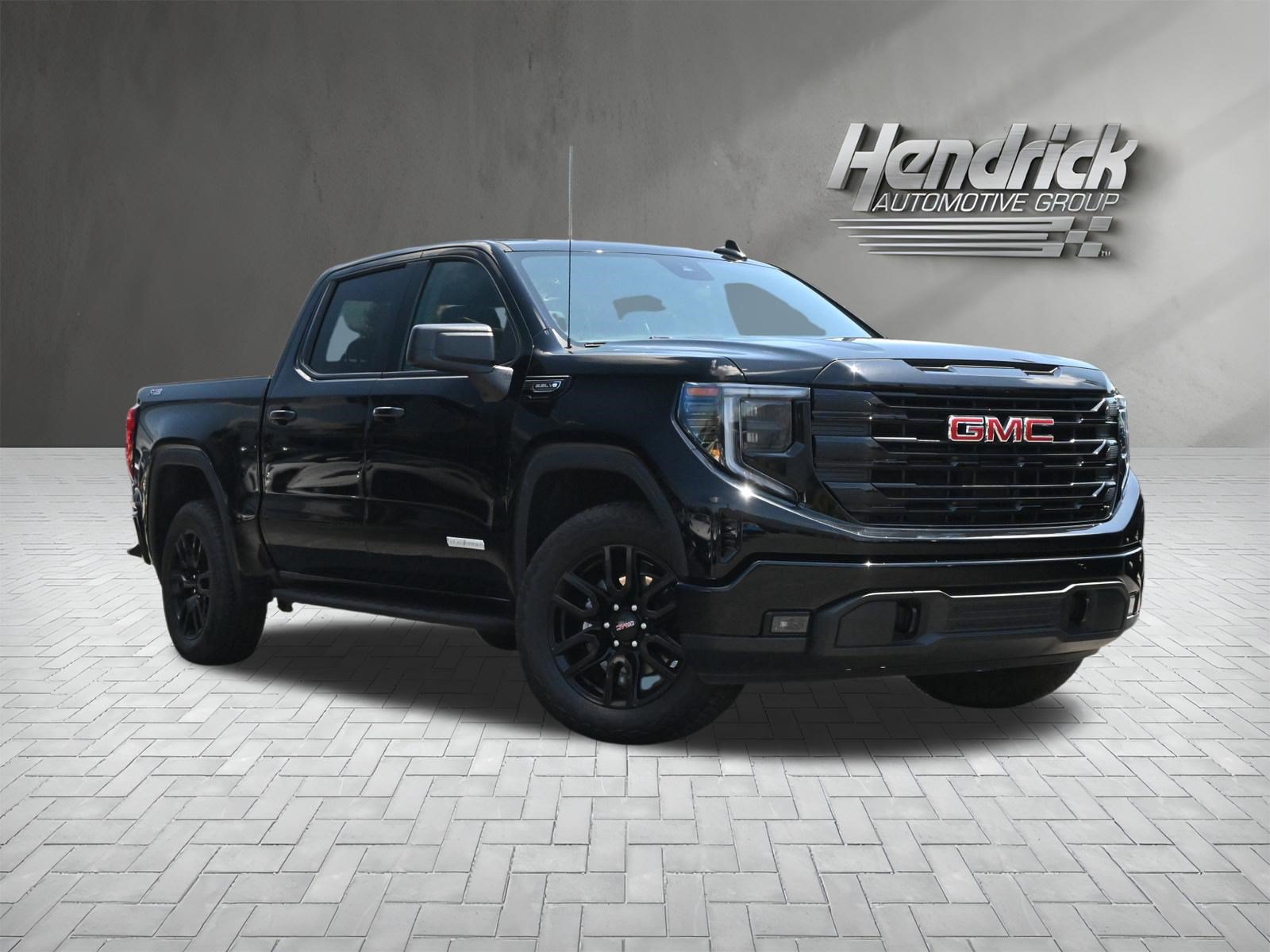 Used 2024 GMC Sierra 1500 Elevation w/ X31 Off-Road Package AWD/4WD image 2