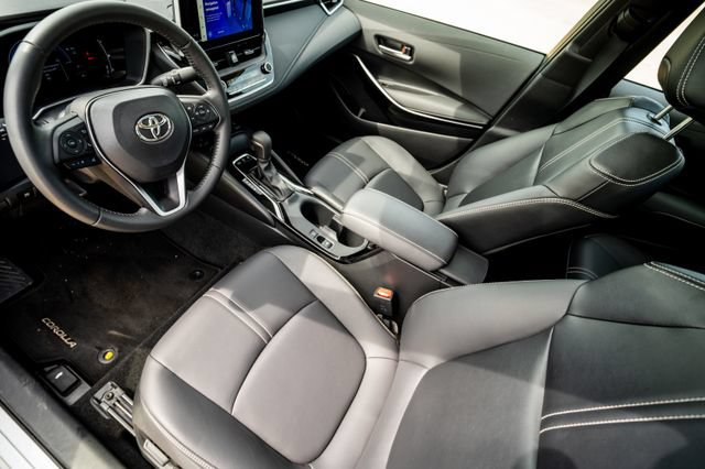 Certified 2023 Toyota Corolla XLE FWD image 7