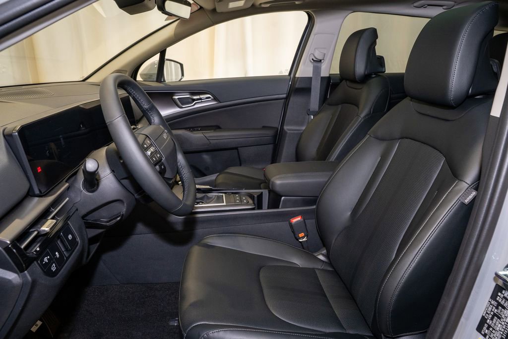 New 2026 Kia Sportage EX w/ EX Panorama Roof Package image 16