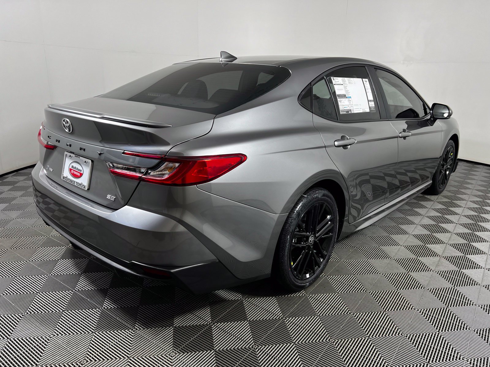 New 2027 Toyota Camry SE w/ Convenience Package FWD image 5