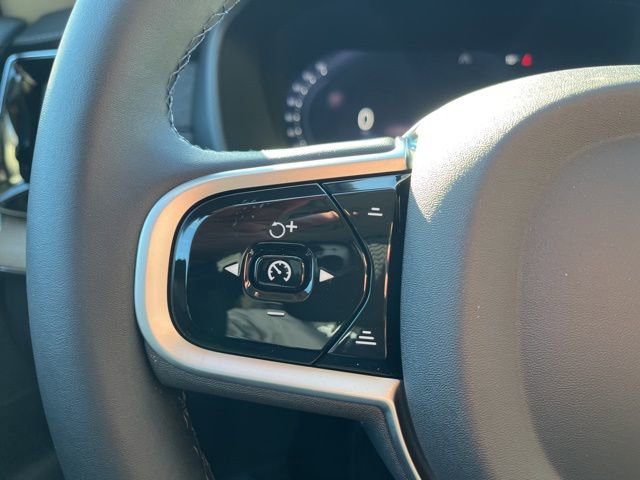New 2026 Volvo XC90 B6 Core w/ Protection Package image 29