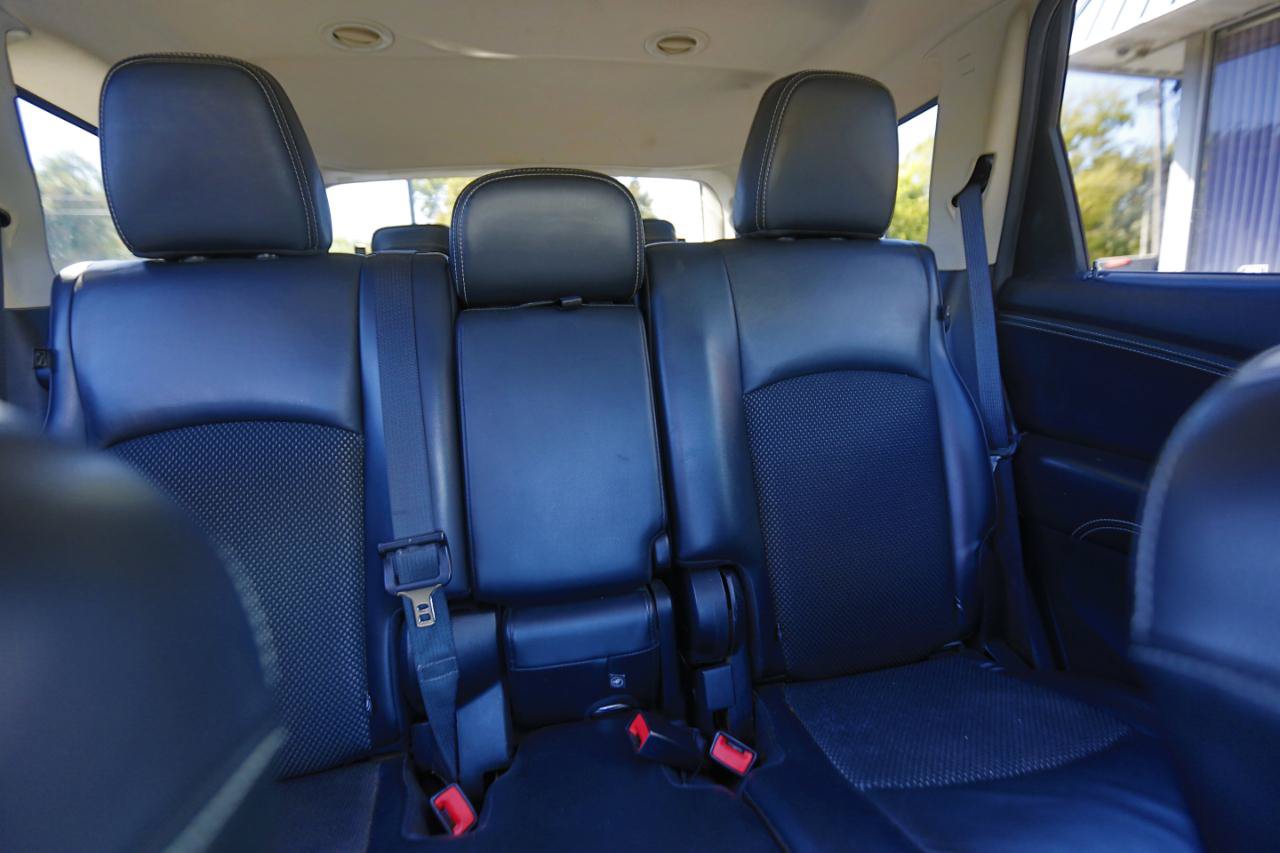 Used 2020 Dodge Journey Crossroad FWD image 13