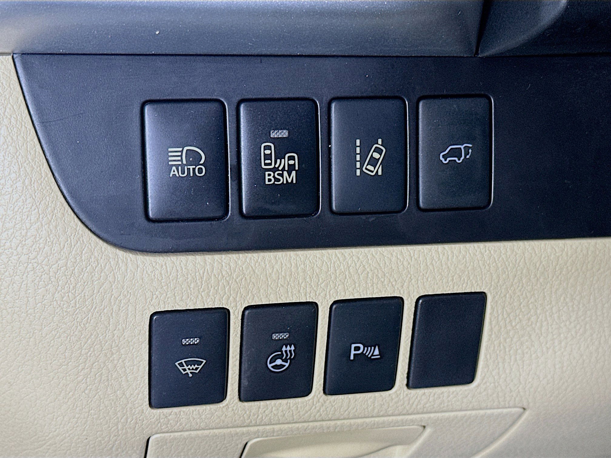 Used 2015 Toyota Highlander Limited Platinum image 17