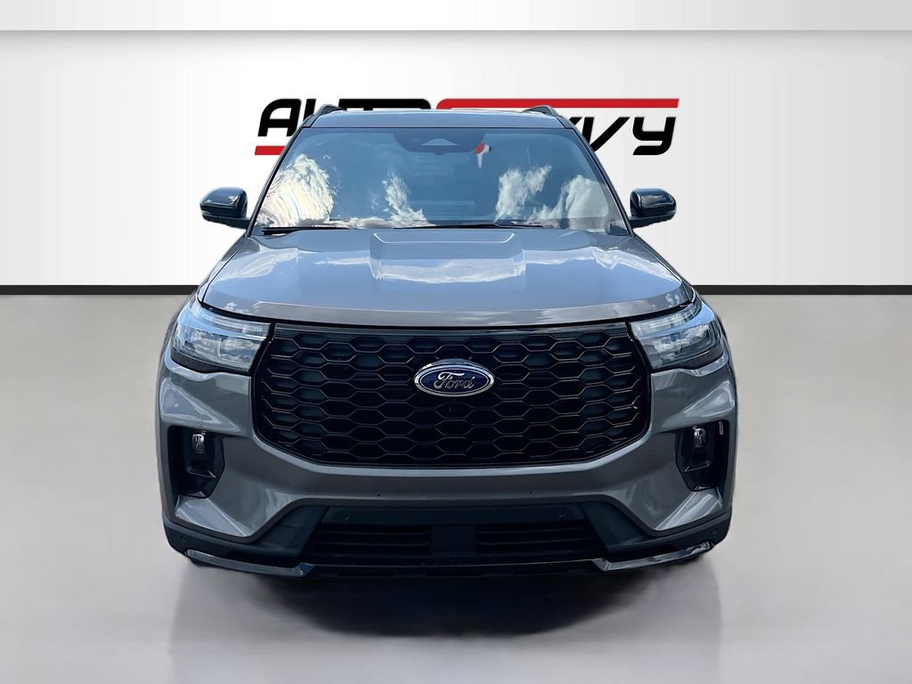 Used 2025 Ford Explorer ST w/ Sun And Sound Package AWD/4WD image 2
