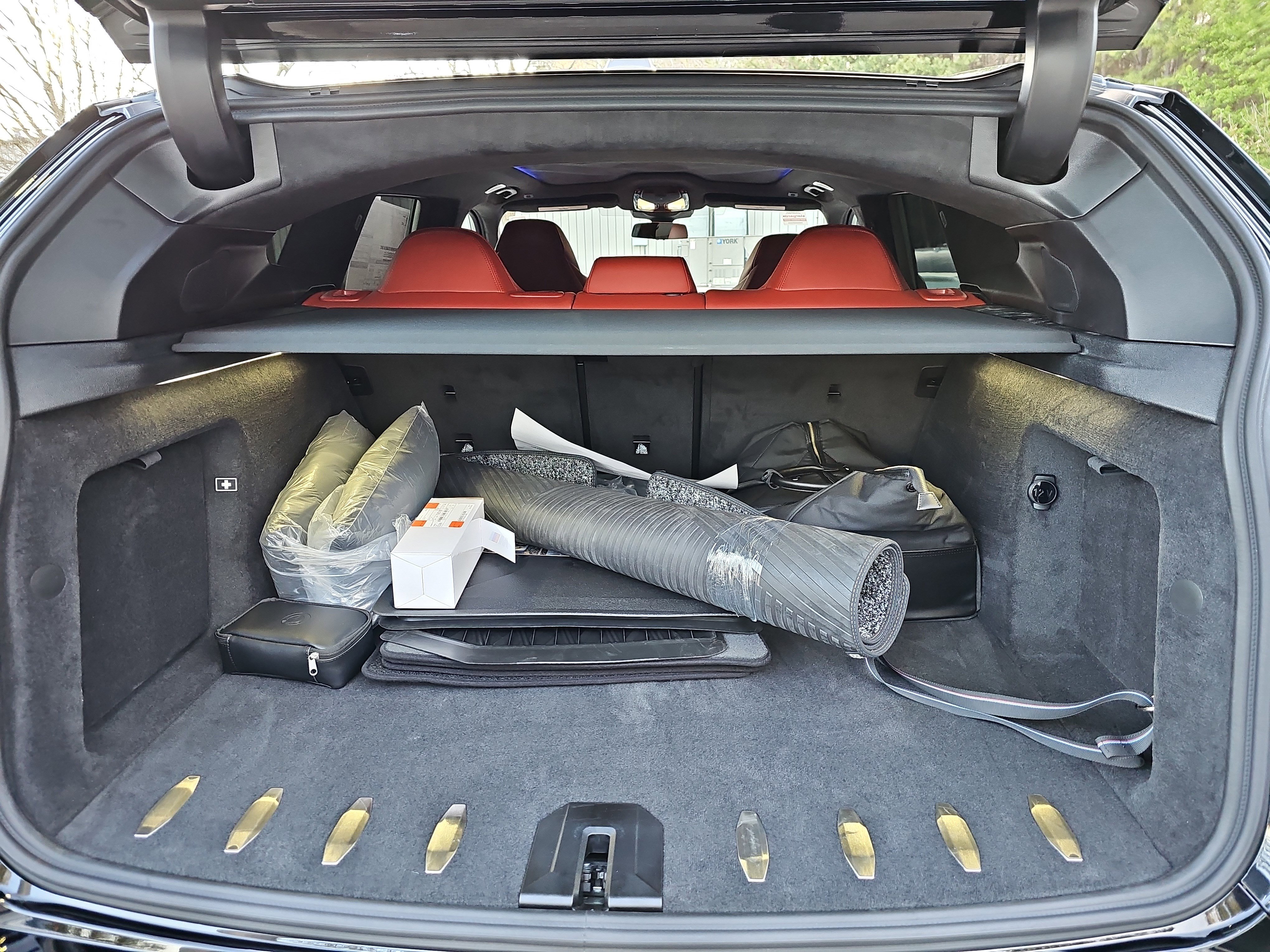 New 2026 BMW XM Label Red image 13