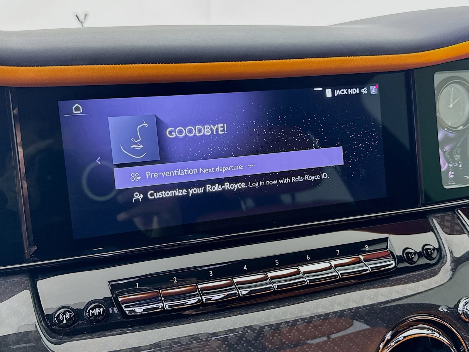 Certified 2025 Rolls-Royce Cullinan Black Badge w/ Leather Finishing Pack AWD/4WD image 14