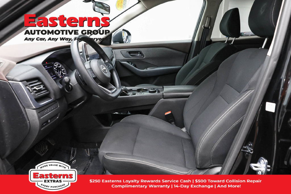 Used 2023 Nissan Rogue S AWD/4WD image 15