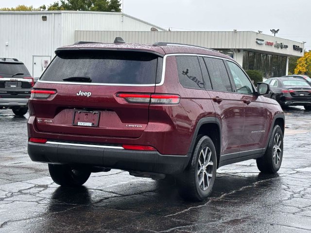 Used 2023 Jeep Grand Cherokee L Limited AWD/4WD image 37