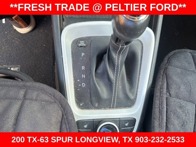 Used 2023 Hyundai Venue Limited image 16