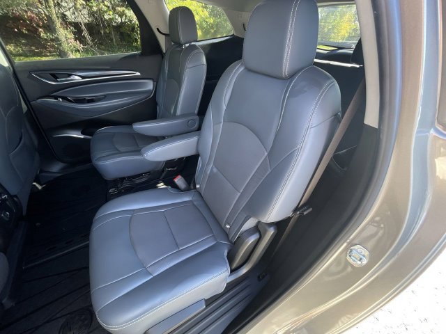 Used 2019 Buick Enclave Essence AWD/4WD image 25