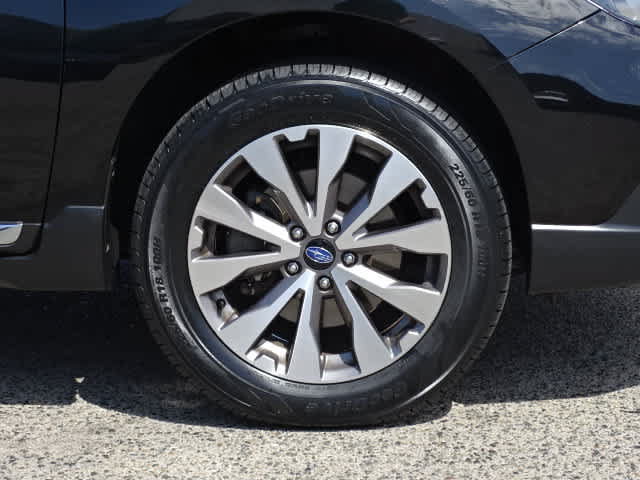 Used 2019 Subaru Outback 3.6R Touring w/ Popular Package #3A AWD/4WD image 7