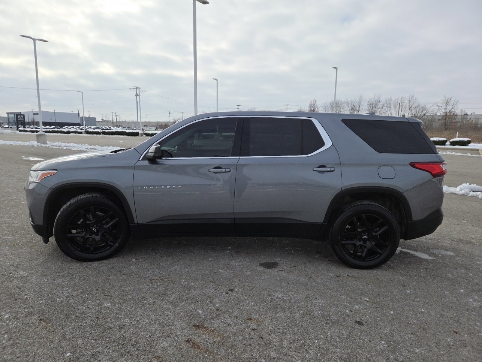 Used 2021 Chevrolet Traverse LS w/ LPO, Black Accent Package image 11