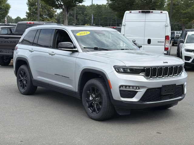 Used 2022 Jeep Grand Cherokee Limited AWD/4WD image 15