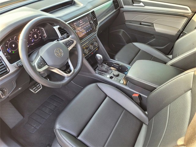 Used 2022 Volkswagen Atlas SEL R-Line image 10