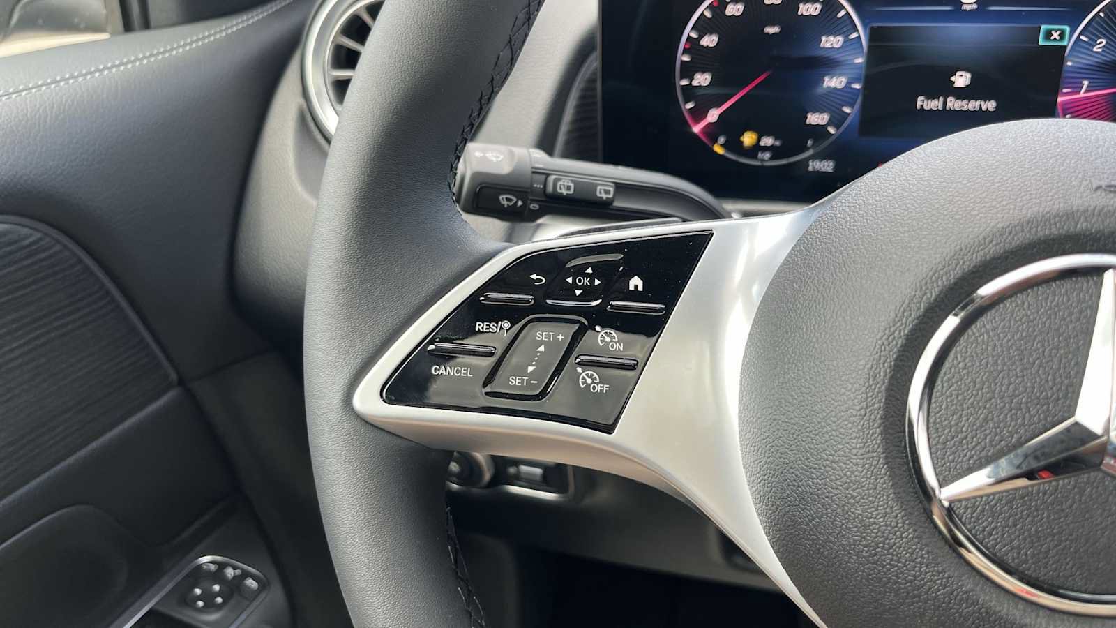 New 2026 Mercedes-Benz GLB 250 4MATIC image 41