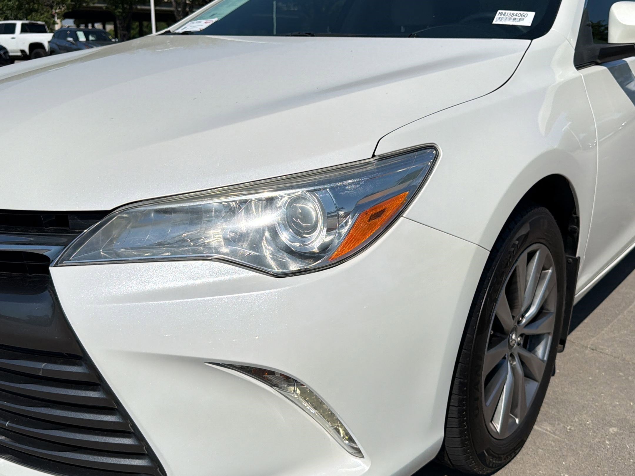 Used 2017 Toyota Camry XLE FWD image 11