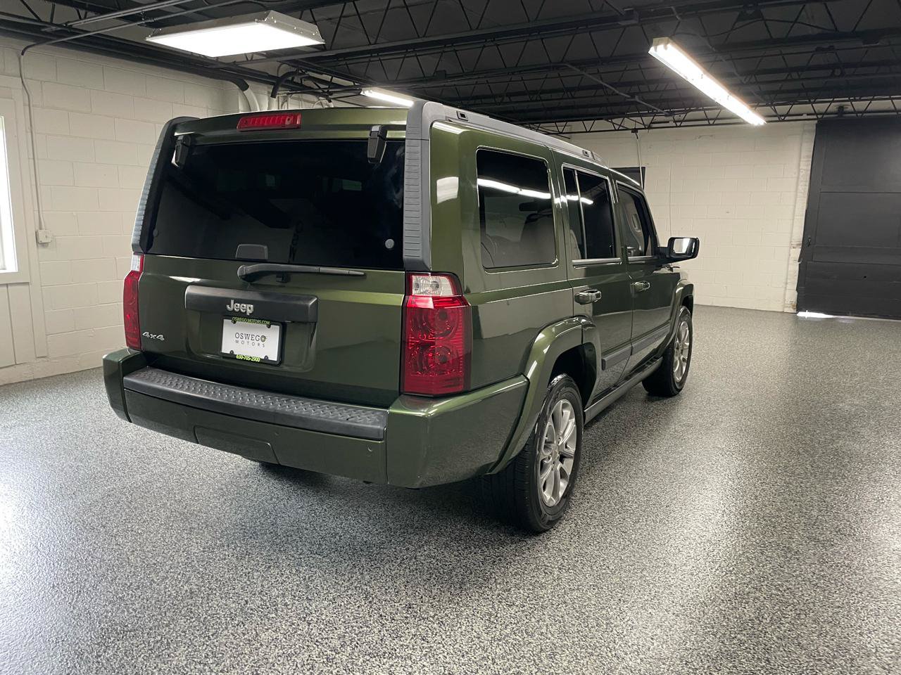 Used 2007 Jeep Commander Sport AWD/4WD image 5