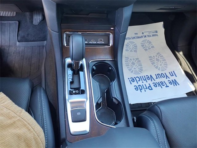 Used 2024 Subaru Ascent Touring image 17