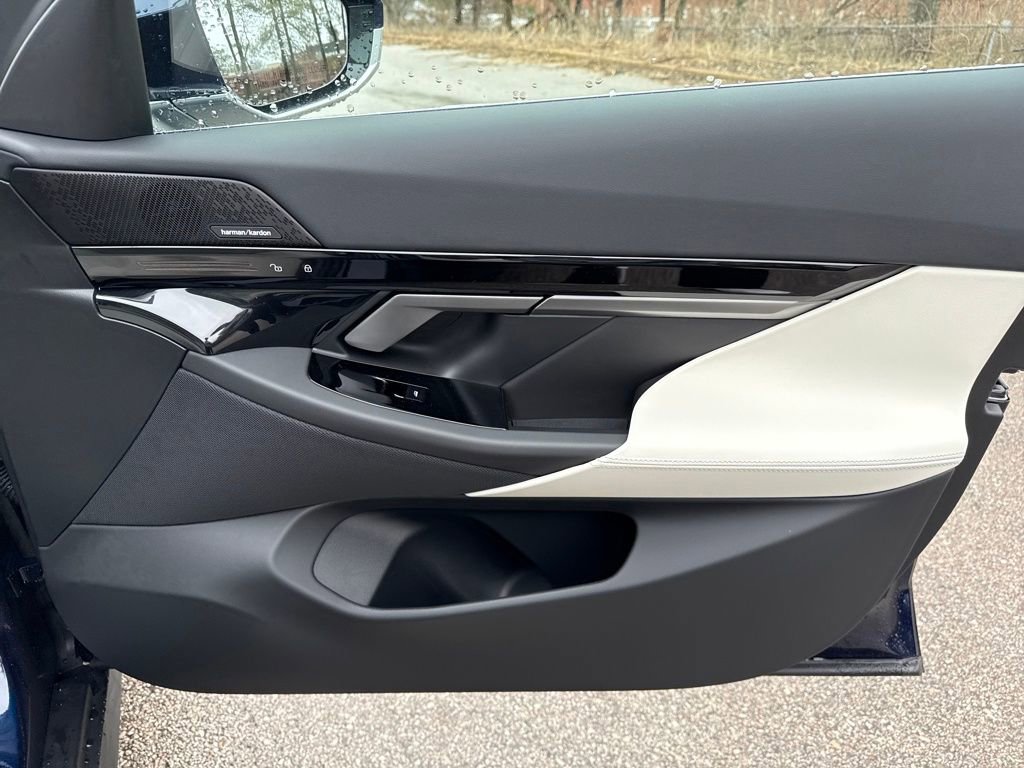 New 2026 BMW 530i xDrive image 28