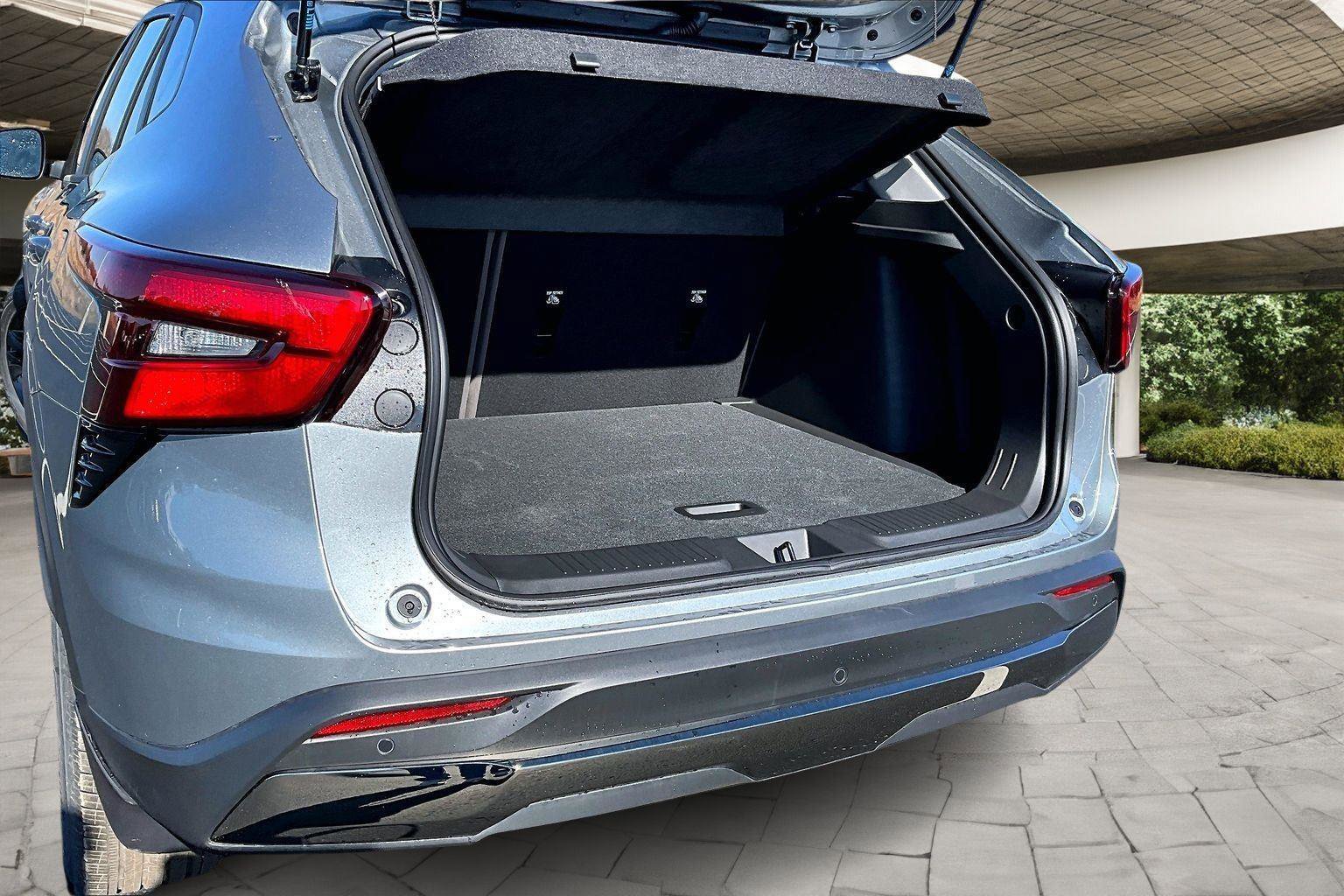 New 2026 Chevrolet Trax ACTIV w/ Sunroof Package image 5