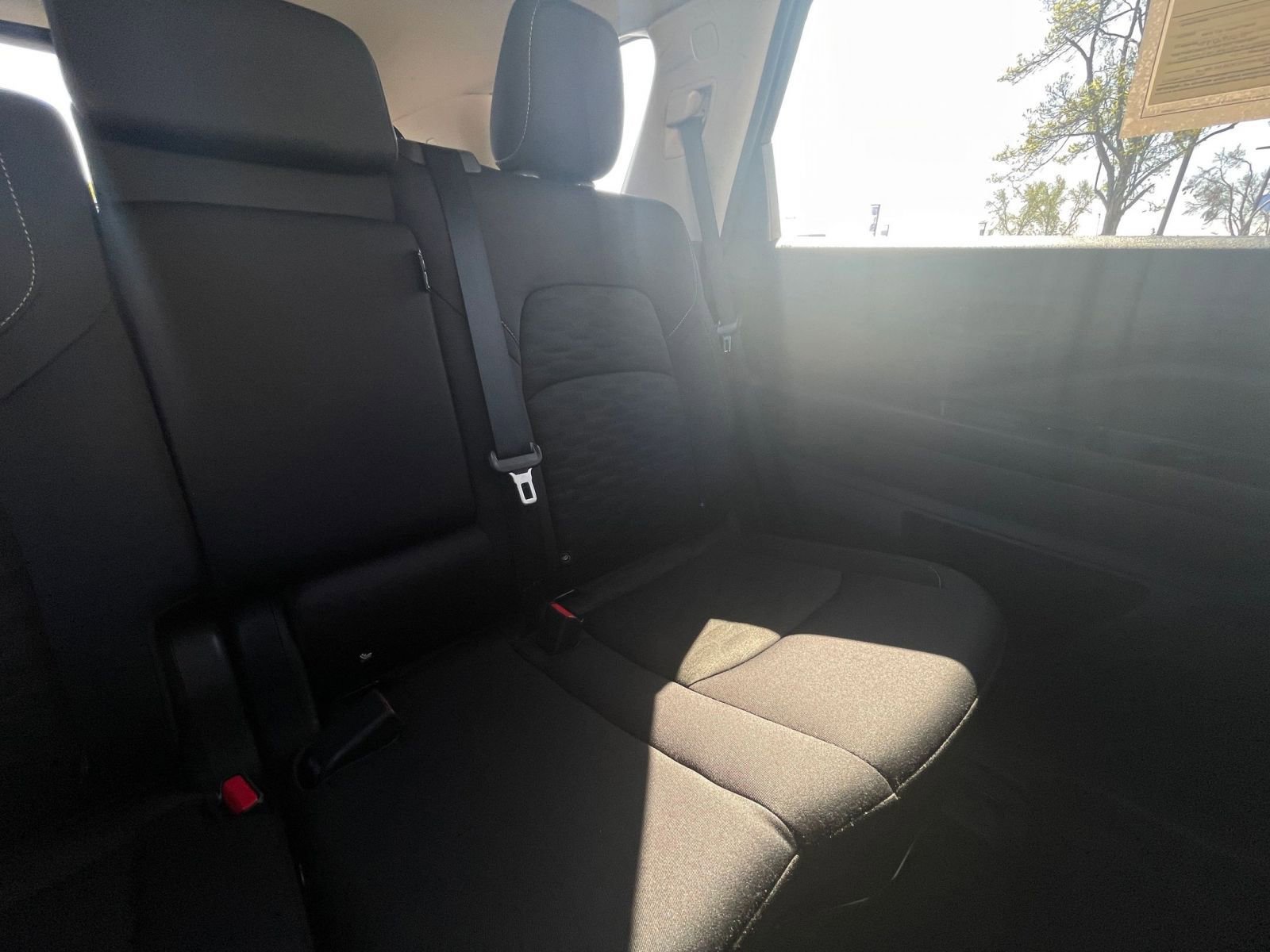 Used 2025 Nissan Pathfinder SV FWD image 40