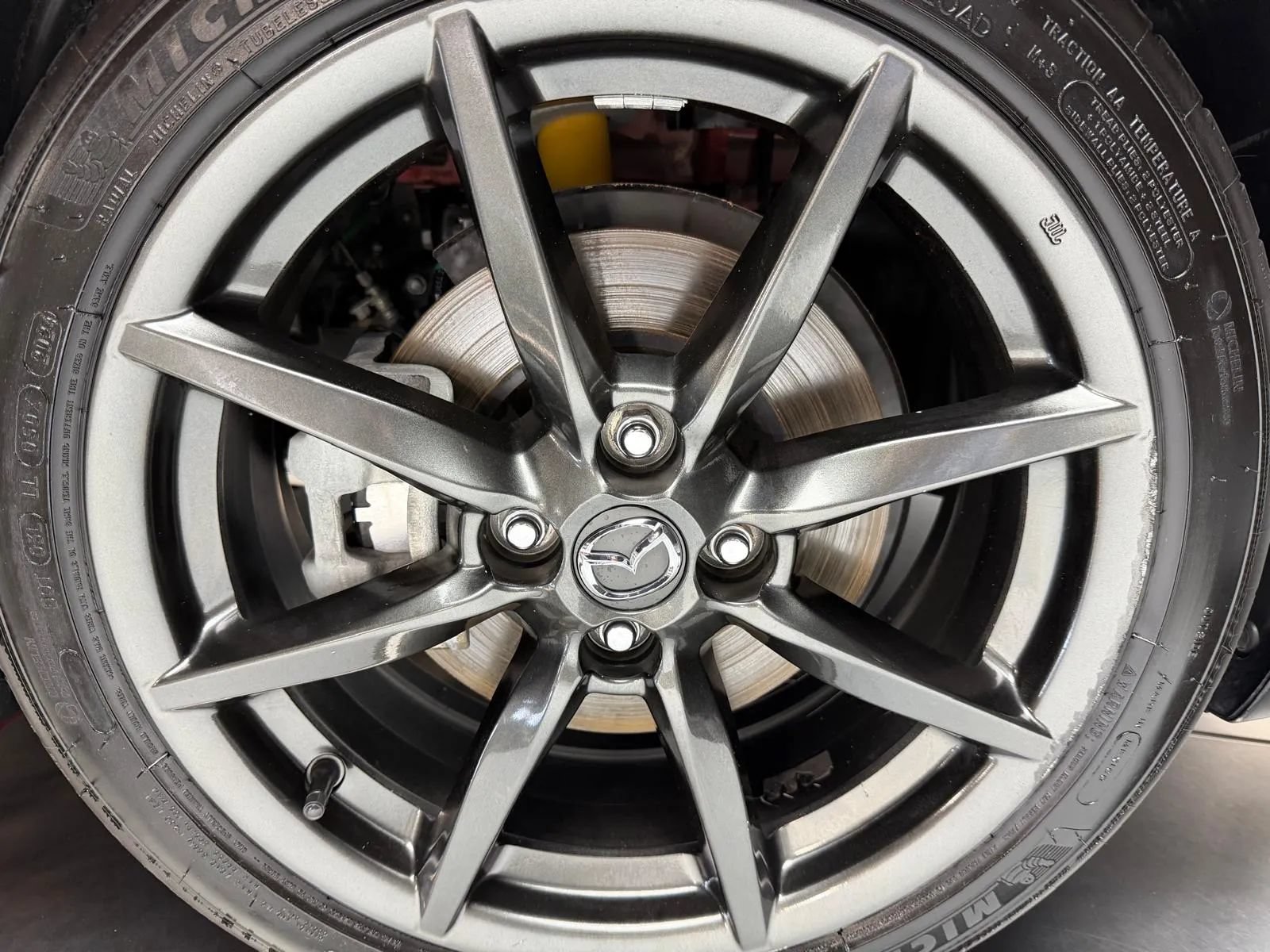 Used 2016 MAZDA MX-5 Miata Club RWD image 8