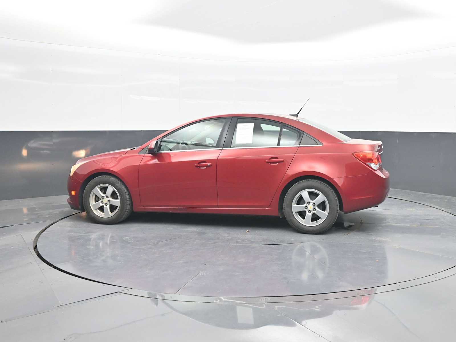 Used 2011 Chevrolet Cruze LT FWD image 5