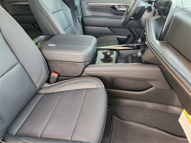 New 2026 Chevrolet Suburban Premier w/ Sun And Tow Package image 11