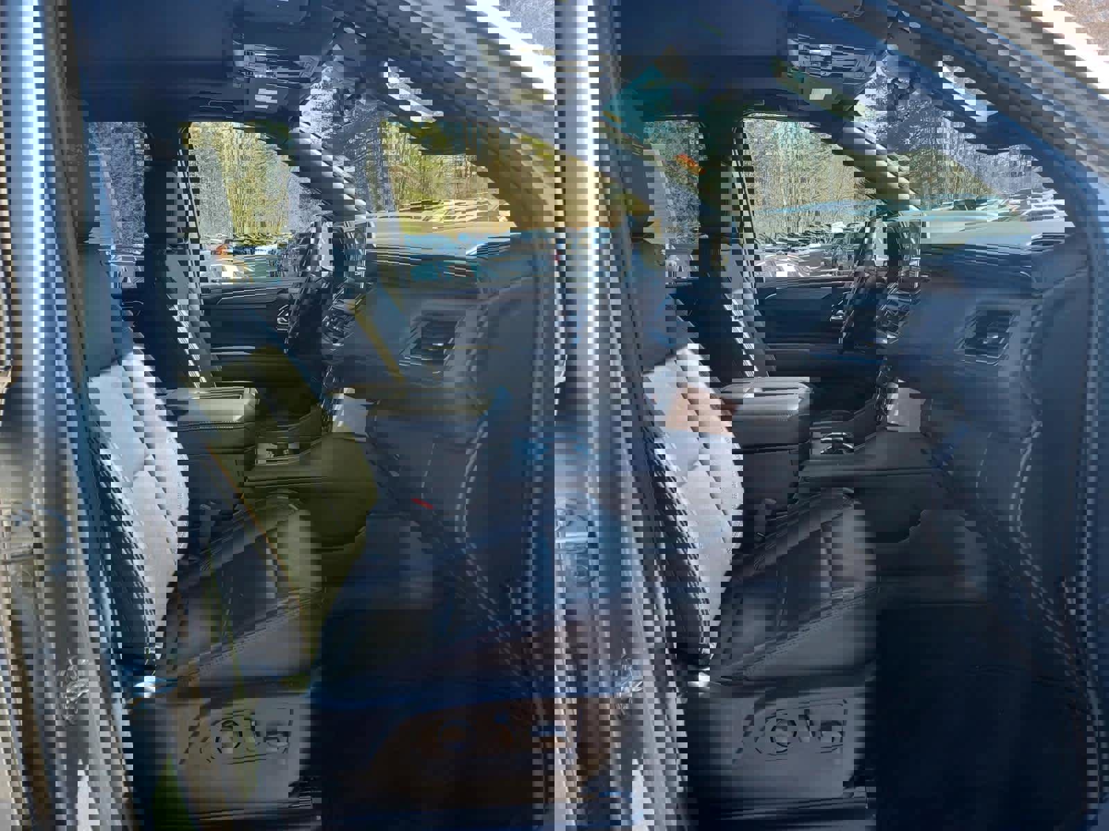 Used 2023 Chevrolet Suburban High Country w/ Premium Package 2 image 27