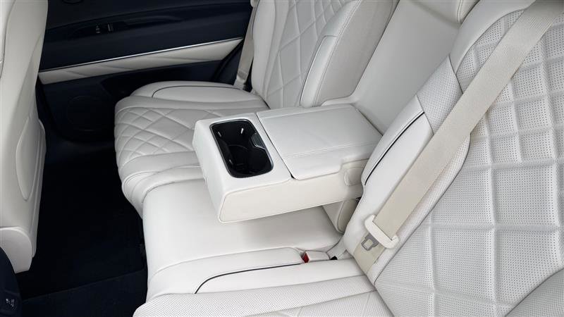 Used 2025 Genesis GV80 3.5T Prestige image 25