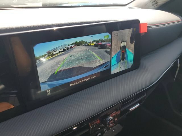 New 2026 Nissan Kicks SR FWD image 16