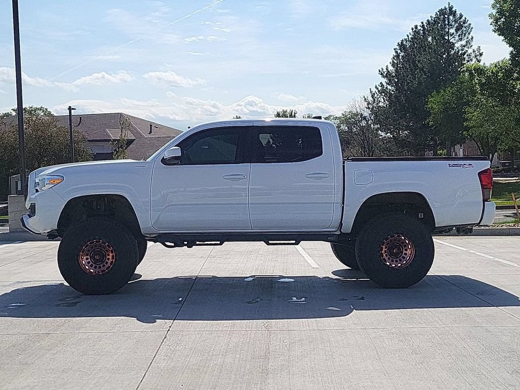 Used 2019 Toyota Tacoma SR AWD/4WD image 5