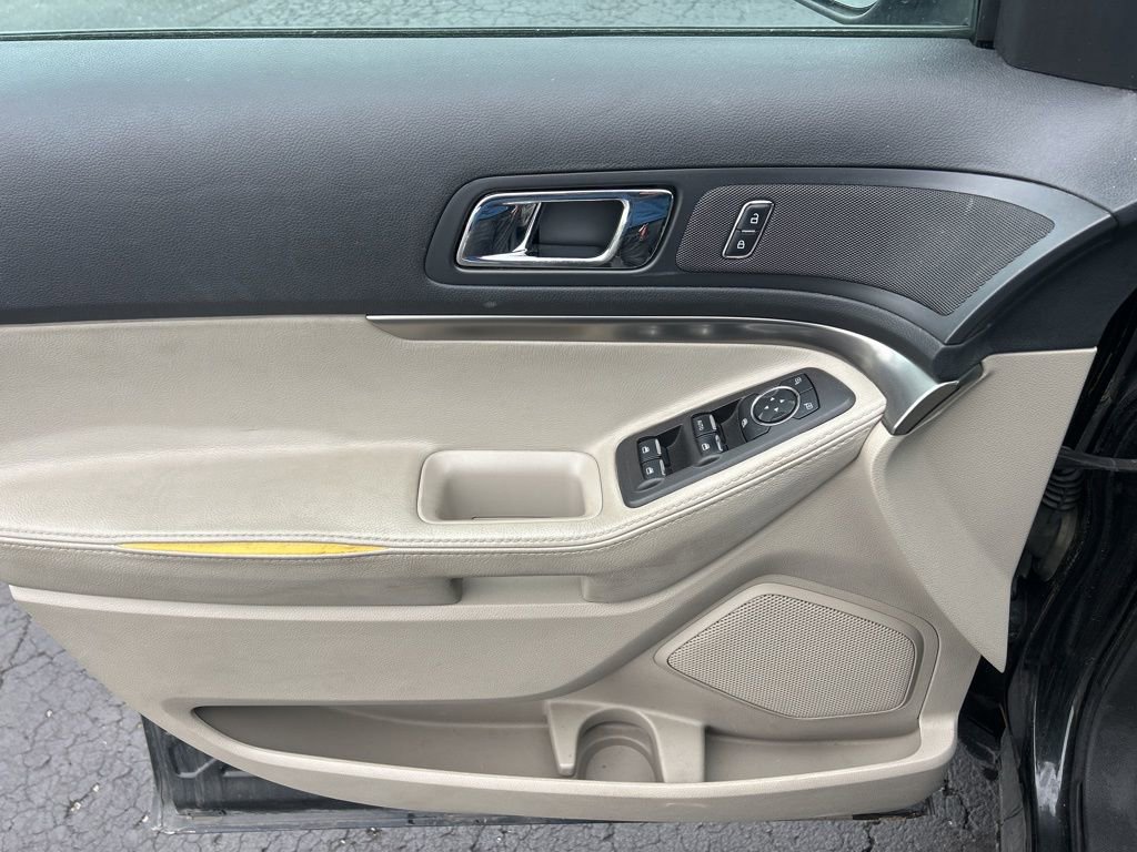 Used 2014 Ford Explorer FWD image 12