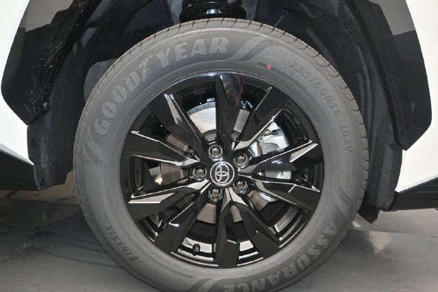 New 2026 Toyota RAV4 SE AWD/4WD image 16